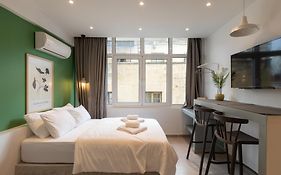 Yellow Door, Nilie Hospitality Mgmt